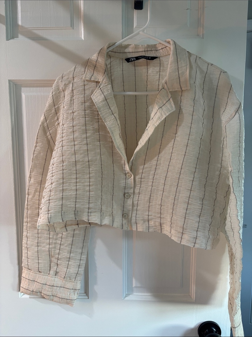ZARA Wrinkle Effect Cream Striped Cropped Button Jacket